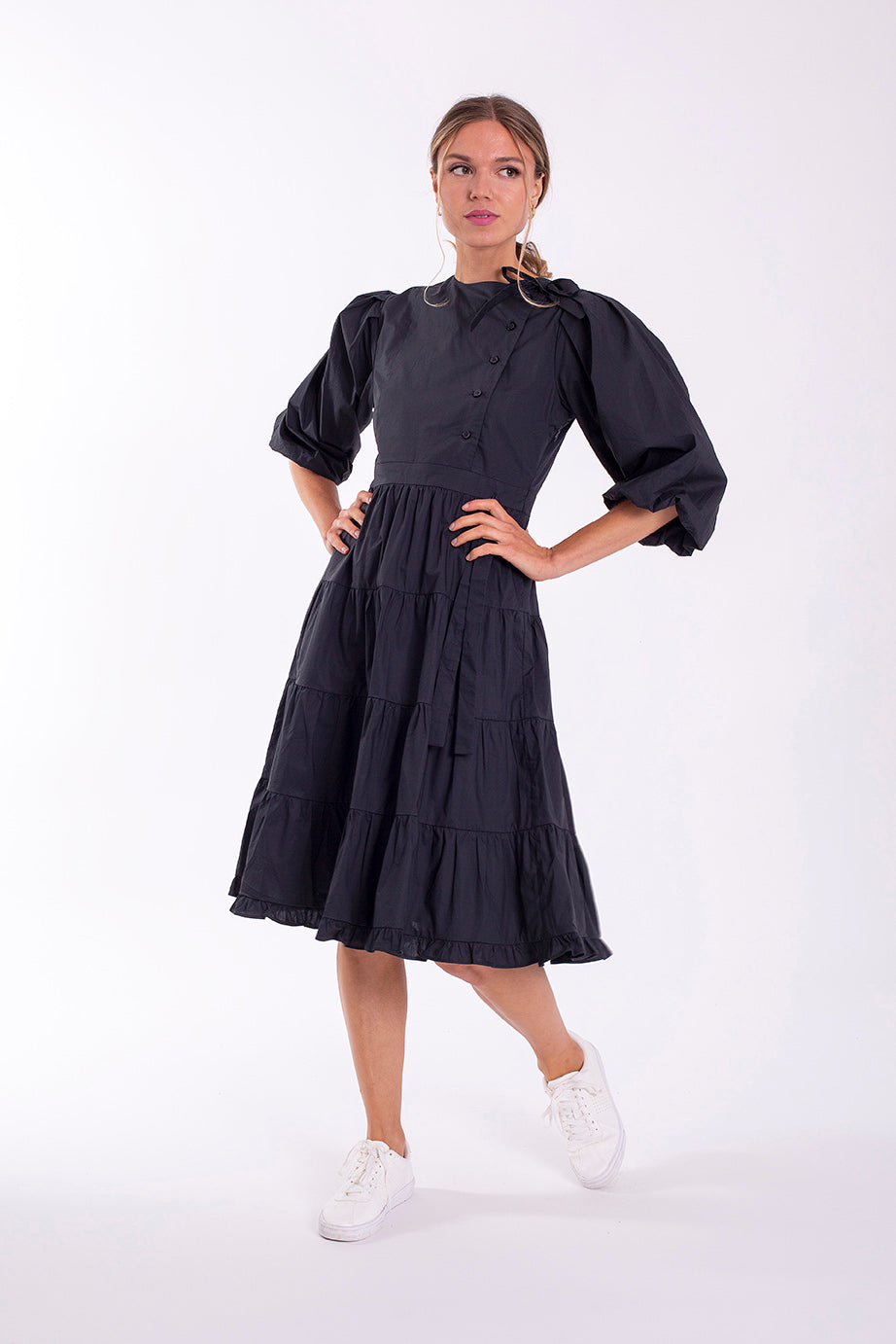 STATIC SIDE BUTTON TIERED DRESS