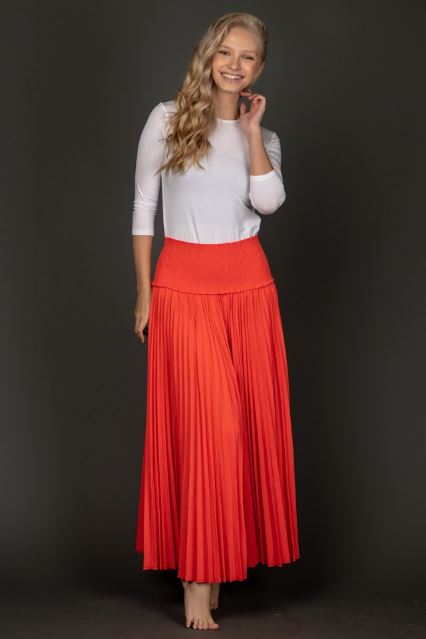 WEEKEND SMOCKED PLEATED SKIRT