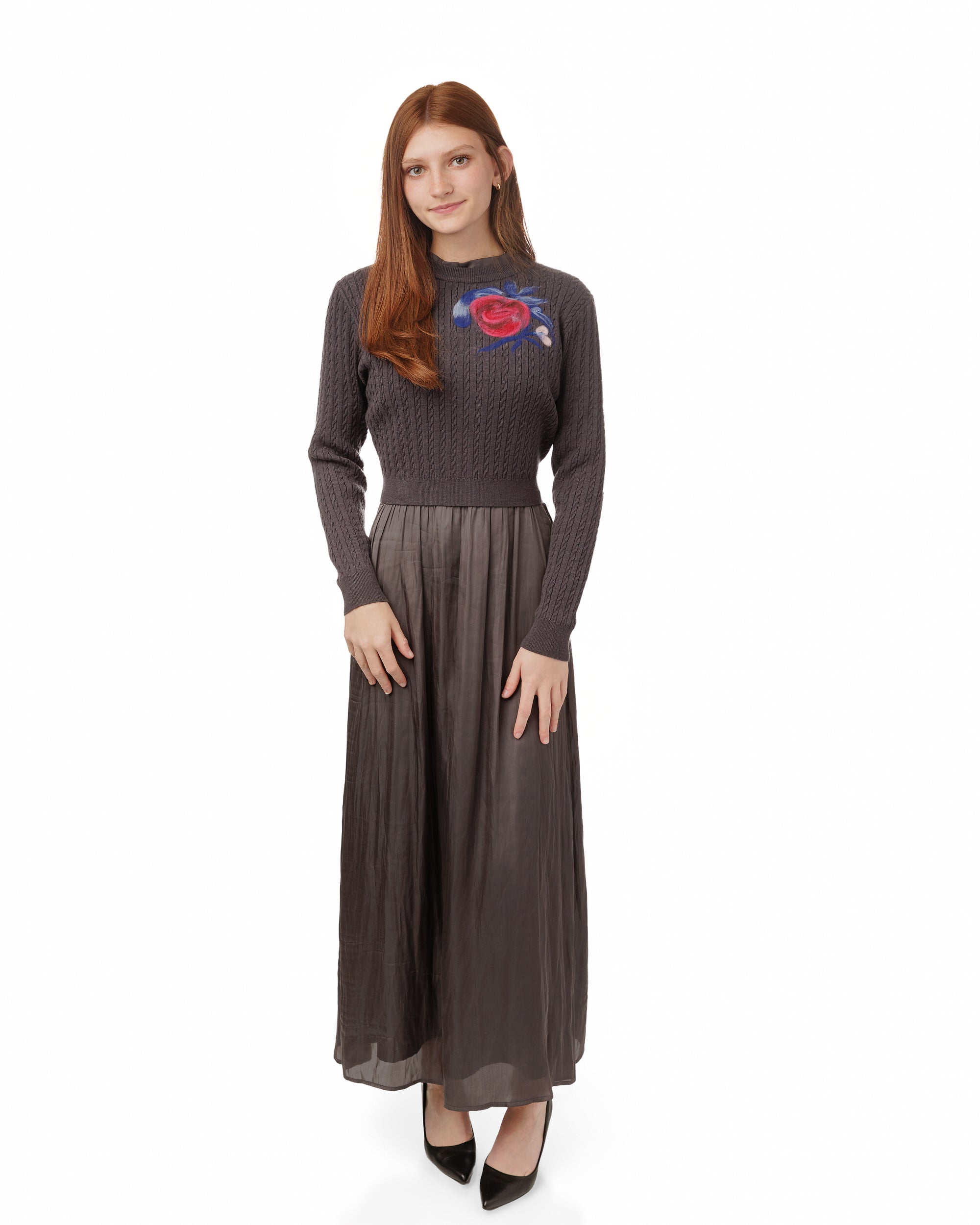 ENGLISH SILKY DRESS W ROSE DETAILED CABLE SWEATER