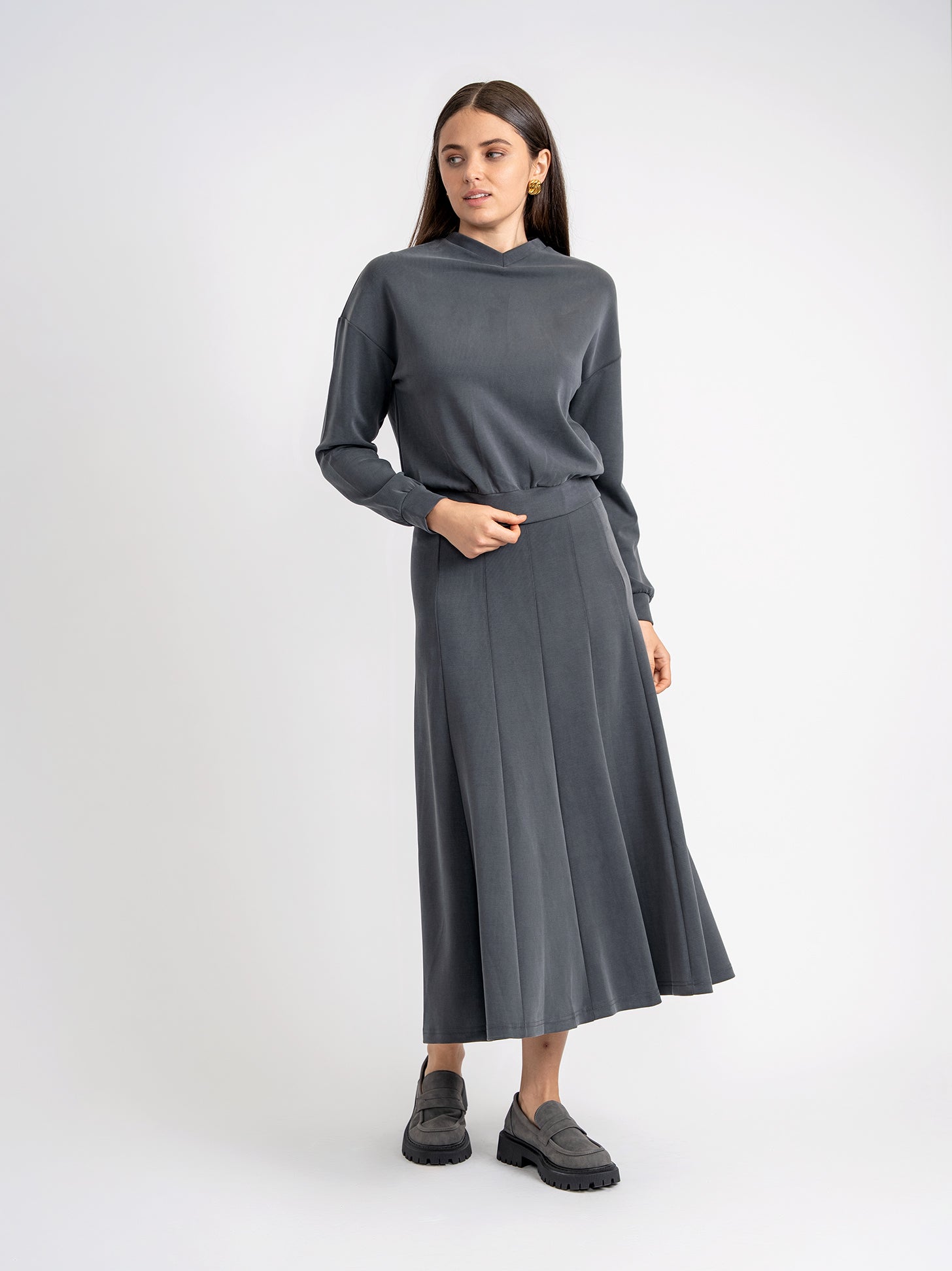 ASPECT CROP TOP W DROP SHOULDER