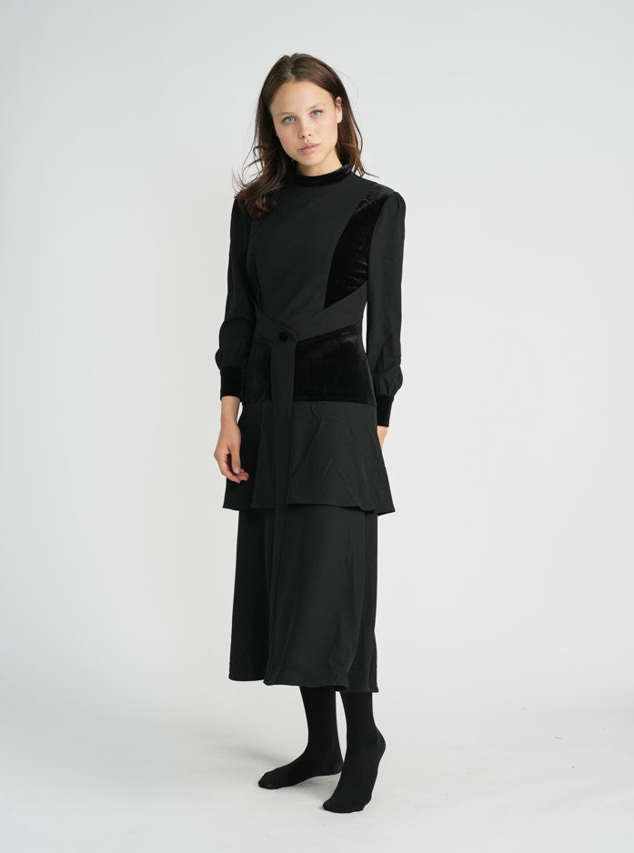 HARPER VELVET DETAILED DRESS W CENTER BUTTON AND DUAL FABRIC