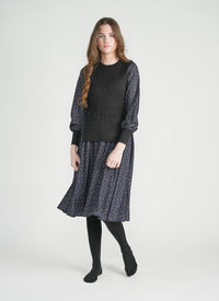 MAUVE FLORAL PRINTED DRESS  W RIBBED VEST