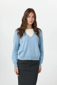 BY TESS ZAYA LAYERED SWEATER