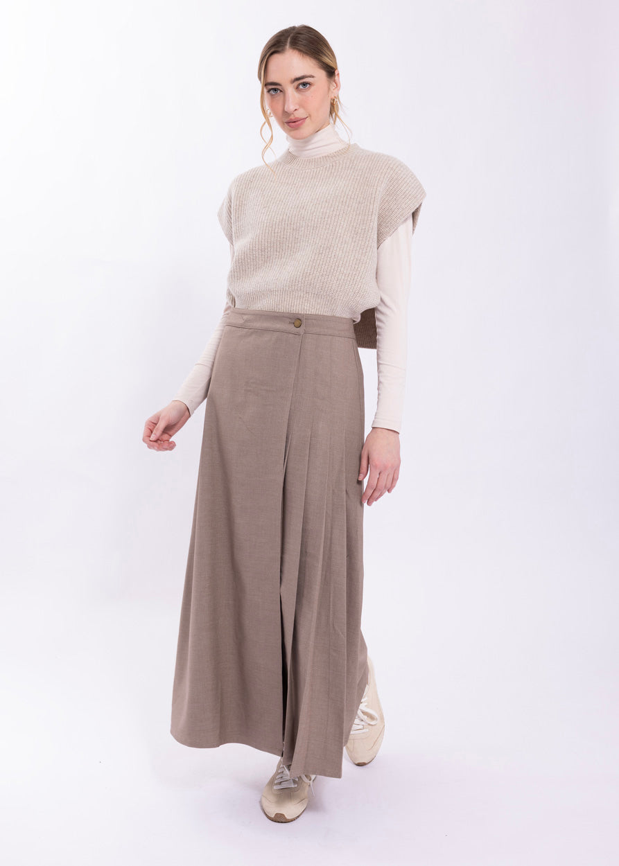 KNITTED BOXY KNIT VEST