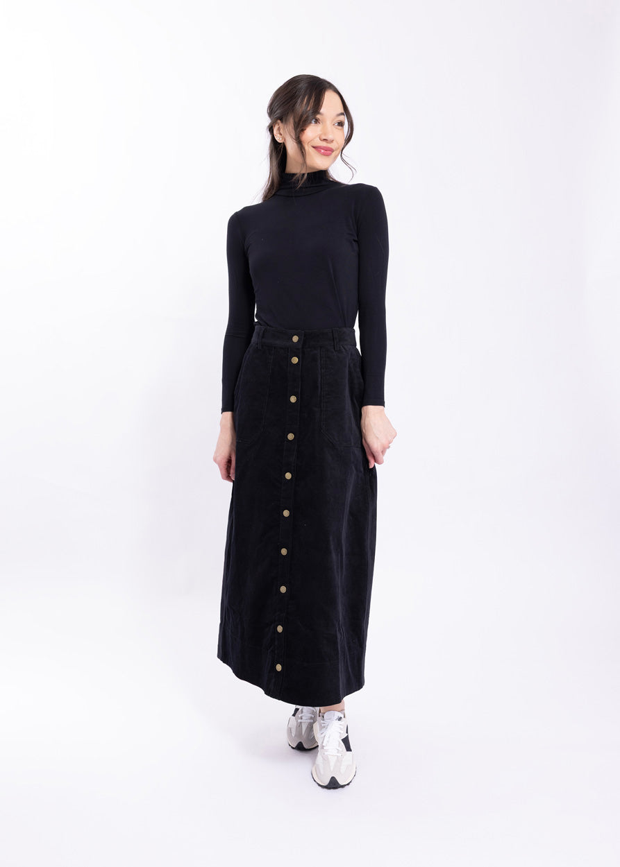 LATITUDE CORDUROY FRONT SNAP SKIRT